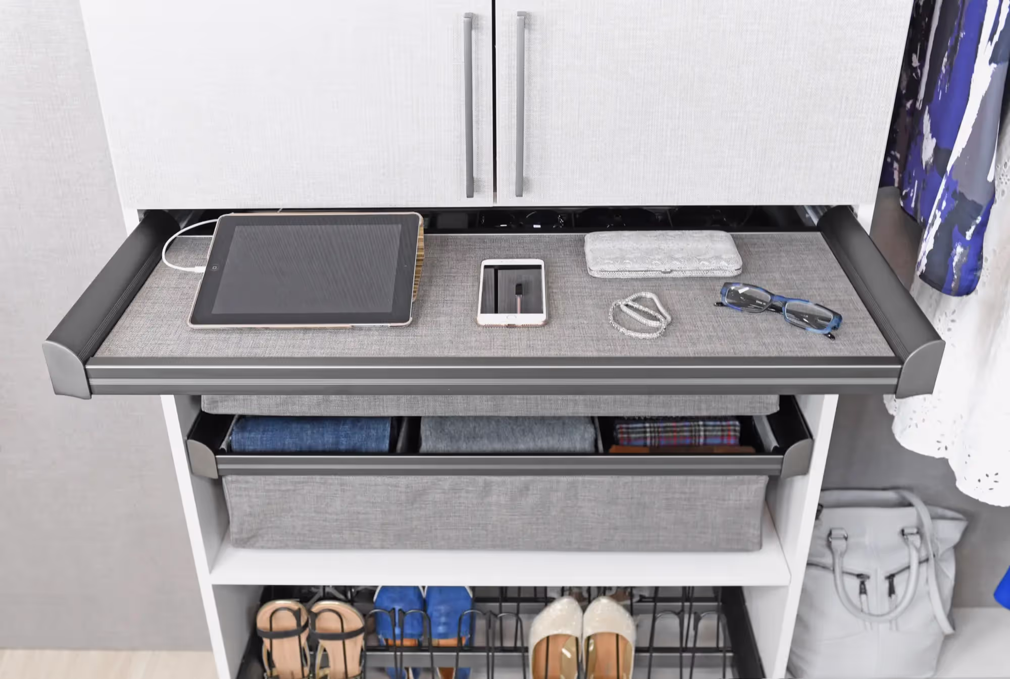 Folding Station
